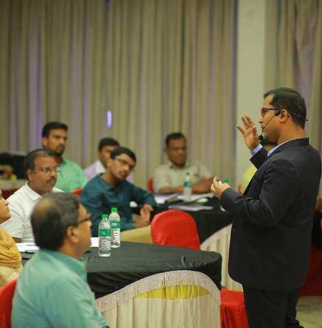 Growth Mindset Speaker for Corporate Success Chennai Expert speaker on growth mindset delivering inspiring sessions for corporate success in Chennai